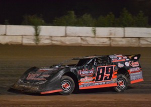 Brad Mueller in action in his Dirt Late Model at the WDLMA Lucky 7 race at Seymour Speedway in 2015. Chad Marquardt photo